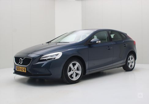 Volvo V40, 2018