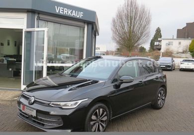 Volkswagen Golf, 2024