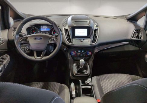 Ford C-Max, 2019 3
