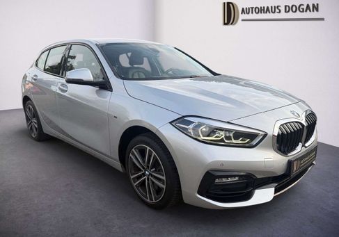BMW 120, 2021
