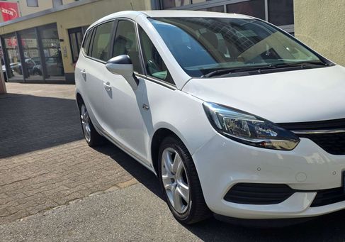 Opel Zafira Tourer, 2018