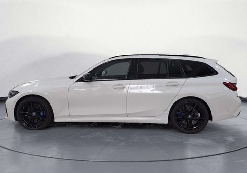BMW 330, 2021
