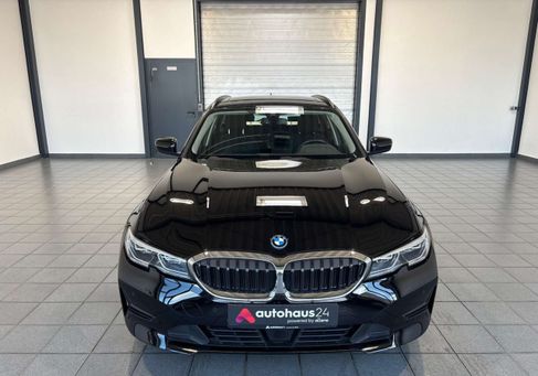 BMW 320, 2022