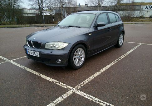 BMW 118, 2006