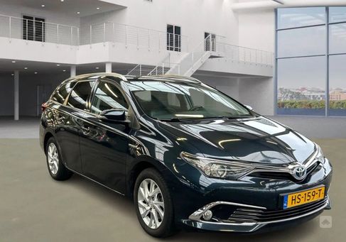 Toyota Auris Touring Sports, 2015