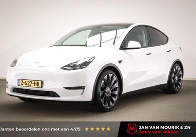 Tesla Model Y, 2024