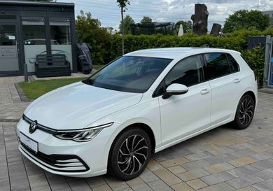 Volkswagen Golf, 2023