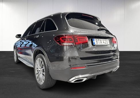Mercedes-Benz GLC 300, 2021