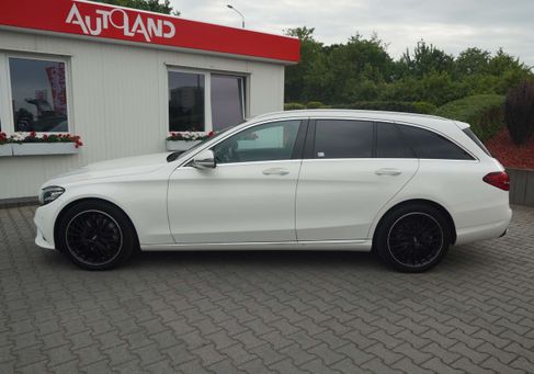 Mercedes-Benz C 300, 2018 3