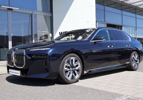 BMW 750, 2025