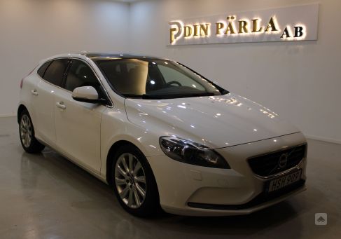 Volvo V40, 2016