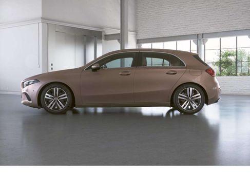 Mercedes-Benz A 180, 2022