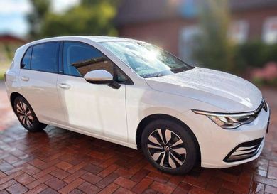 Volkswagen Golf, 2024