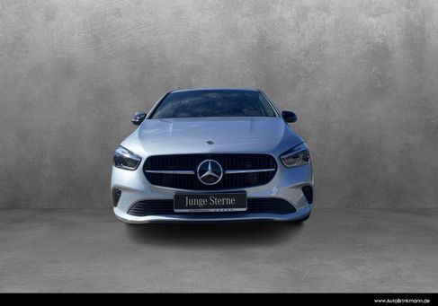 Mercedes-Benz B 180, 2024