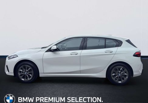 BMW 120, 2025 3