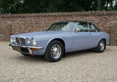 Jaguar XJ6, 1975