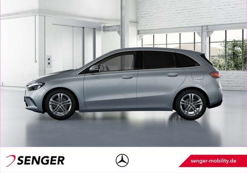 Mercedes-Benz B 180, 2025