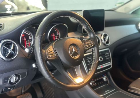 Mercedes-Benz GLA 220, 2018 3