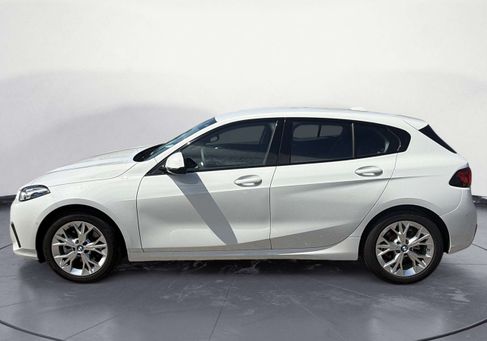 BMW 120, 2025