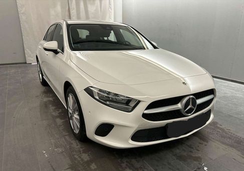 Mercedes-Benz A 200, 2022
