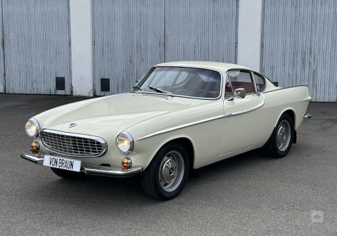 Volvo P1800, 1966