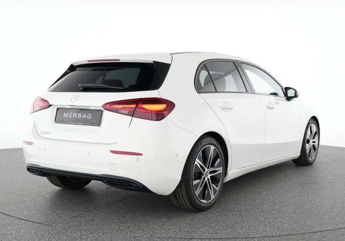 Mercedes-Benz A 200, 2025 3