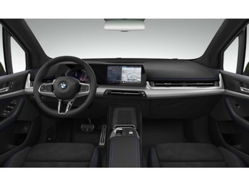 BMW 220, 2024 3