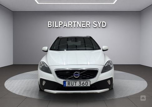 Volvo V40 Cross Country, 2015