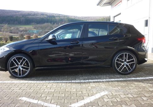 BMW 118, 2020