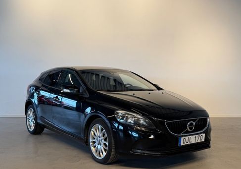 Volvo V40, 2017