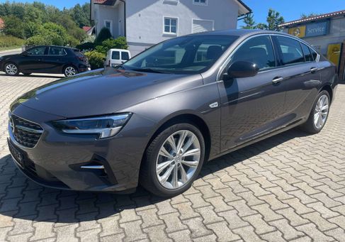 Opel Insignia, 2022 3