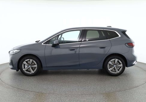 BMW 218, 2022 2