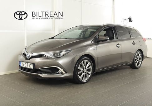 Toyota Auris Touring Sports, 2017