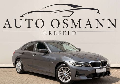 BMW 320, 2022