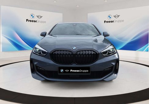 BMW 118, 2024 2