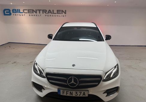 Mercedes-Benz E 300, 2020 3