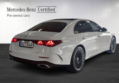 Mercedes-Benz E 300, 2026 3