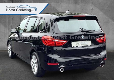 BMW 218, 2022 3