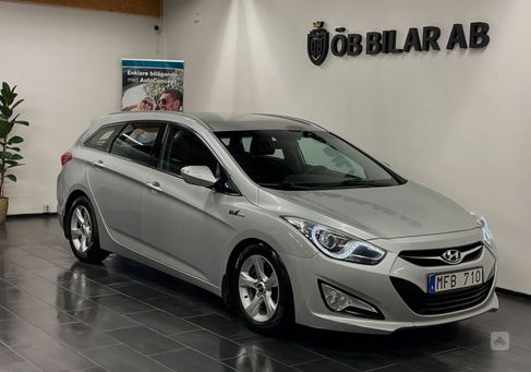 Hyundai i40, 2012