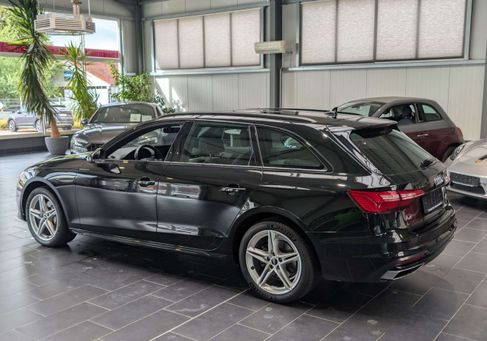 Audi A4, 2023 2