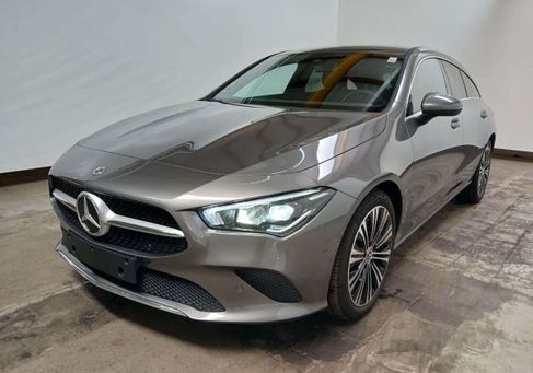 Mercedes-Benz CLA 180, 2022