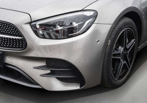 Mercedes-Benz E 300, 2021