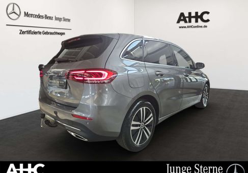 Mercedes-Benz B 250, 2022 3