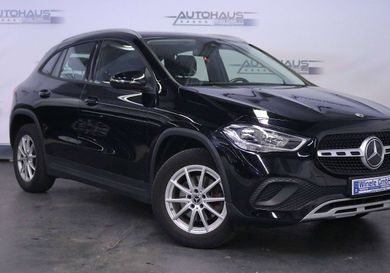 Mercedes-Benz GLA 200, 2021