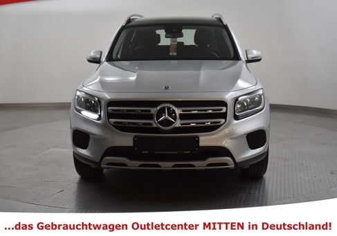 Mercedes-Benz GLB 180, 2022