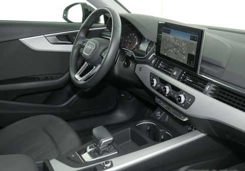 Audi A4, 2023