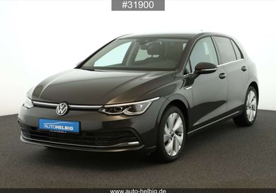 Volkswagen Golf, 2024