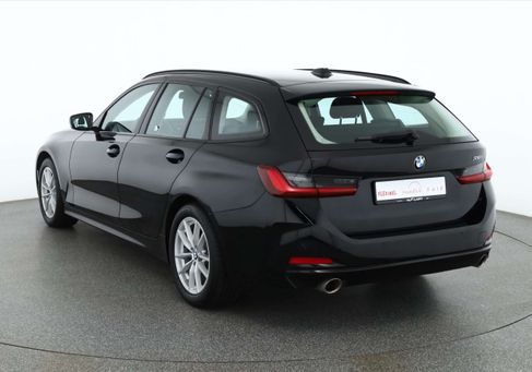 BMW 318, 2023