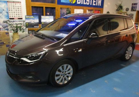Opel Zafira Tourer, 2017