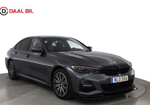 BMW 330, 2021